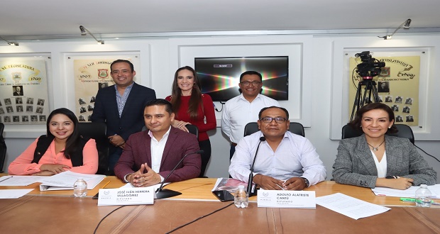 Comisión de Asuntos Municipales presenta informe del primer año