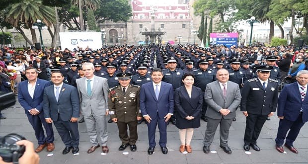 Eduardo Rivera toma protesta a 108 policías de la SSC; suman 298