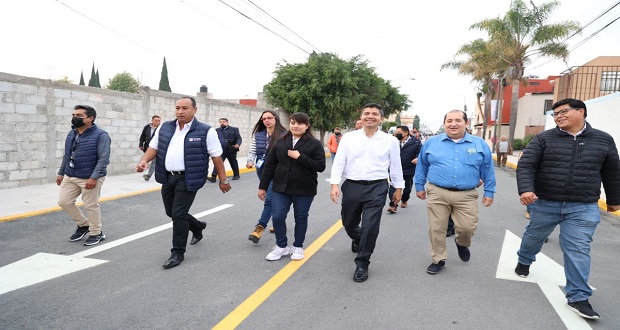 Ayuntamiento de Puebla rehabilita calles en colonia Granjas