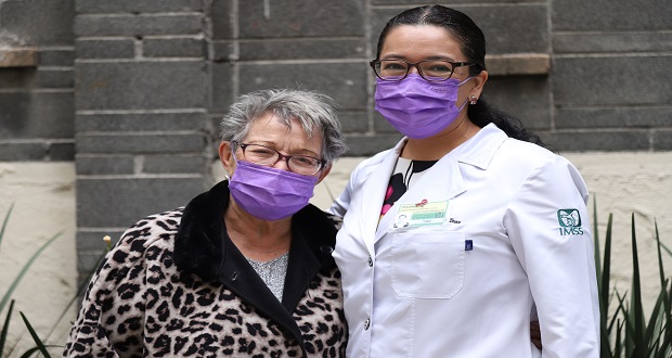 Especialistas de IMSS eliminan cáncer de mama en paciente de 77 años