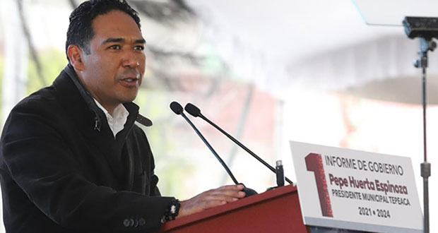 En un año, Comuna de Tepeaca realizó 118 obras: edil; Barbosa promete carretera