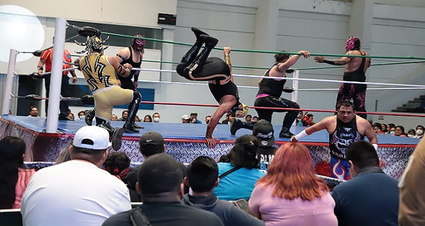 Con lucha libre, DIF Puebla recauda fondos para niños con discapacidad