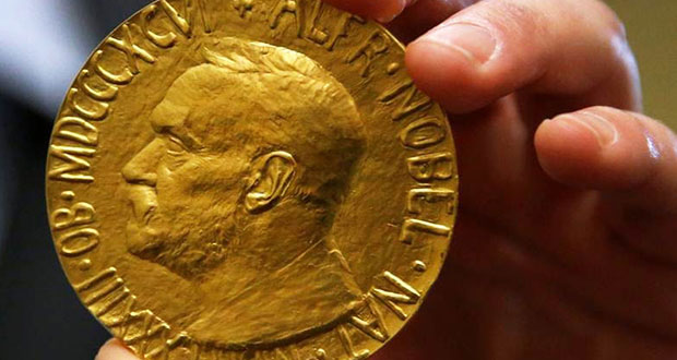 Nobel de la Paz, no para actores en guerra, dice AMLO sobre Zelenski