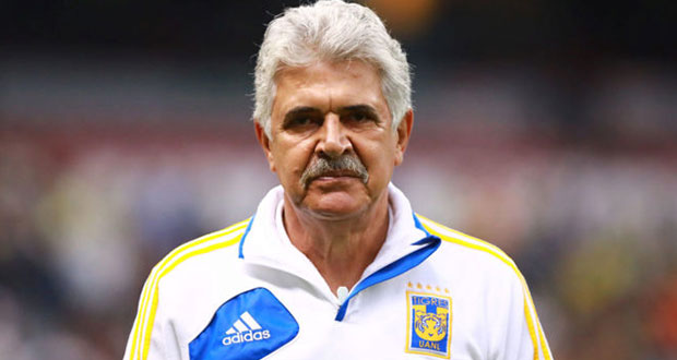 “Tuca” Ferretti, a un paso de regresar como DT de los Pumas