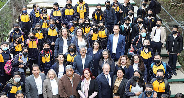 Usicamm reconoce y basifica a 650 mil docentes en México