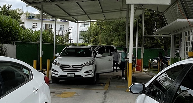 Verificentros en Puebla funcionarán por citas y tendrán patios, para evitar filas