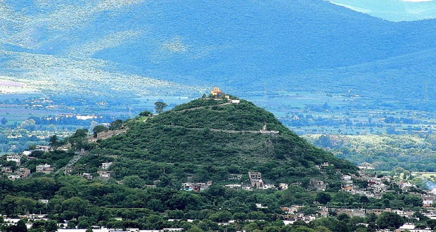 Licitan mirador de cristal en cerro San Miguel y sede judicial de Ajalpan