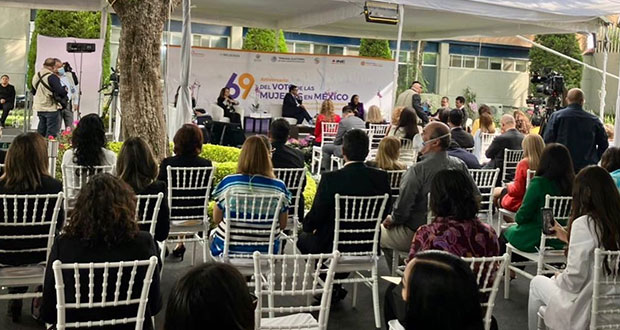 Senado impulsará observatorio ciudadano de avances en género: Monreal  