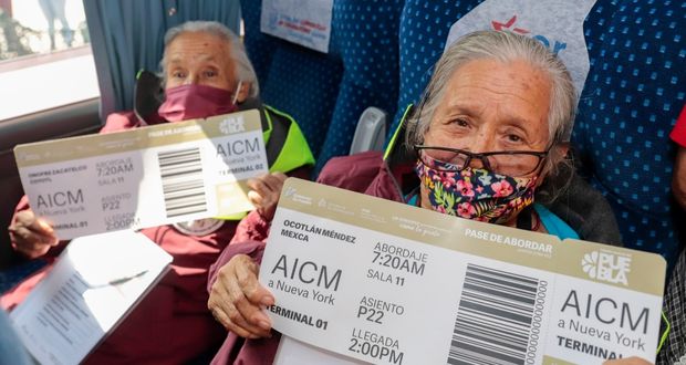 Poblanos se reencontrarán con familiares en EU tras 30 años; gobierno apoya