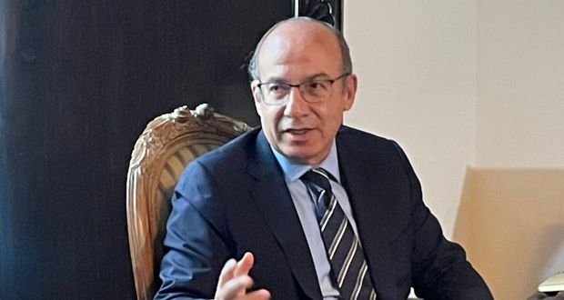 Hay investigación internacional contra Calderón por tráfico de armas: Segob