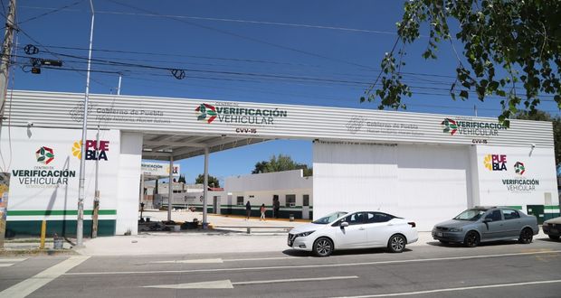 Poblanos sí pagarán verificación, pese a alza en tarifa; piden evitar corrupción