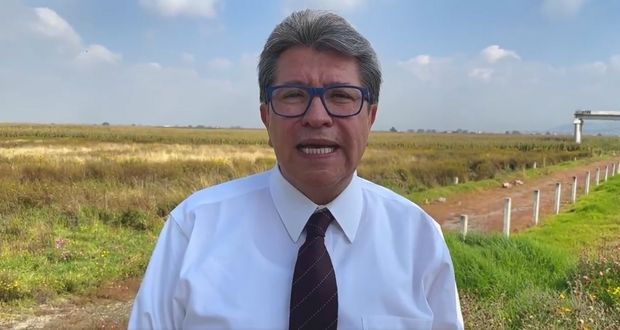 Monreal acudirá a instancias legales por “falsedades y espionaje”
