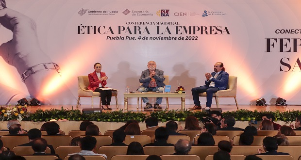 En Puebla, Savater y Sheinbaum dialogan sobre ética de las empresas 