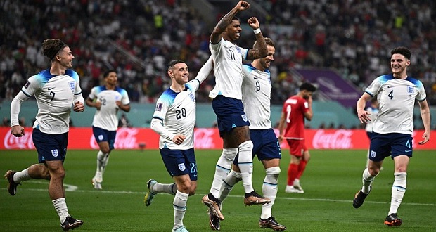 Inglaterra se estrena en Qatar con goleada de 6-2 a Irán