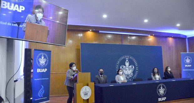 Enfermería BUAP, una comunidad comprometida, sensible y solidaria: Cedillo