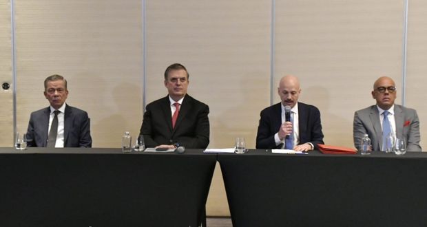 Gobierno y oposición venezolana firman acuerdo de protección a pueblo 