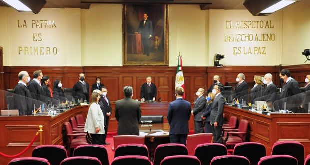 SCJN admite controversia de INE contra reforma electoral y la suspende