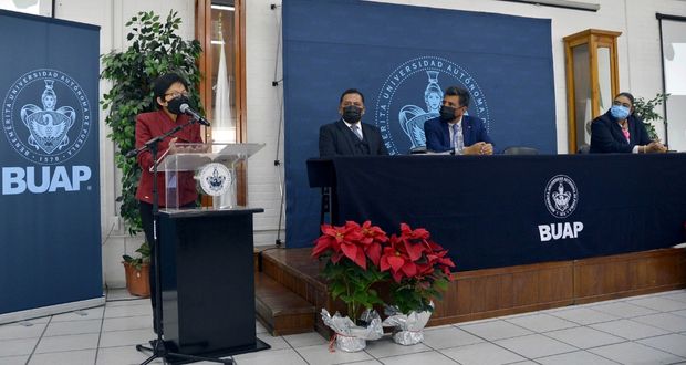 Atender la parte humana abona a resolver problemas que puedan afectar la formación de nuestros estudiantes: Rectora Lilia Cedillo