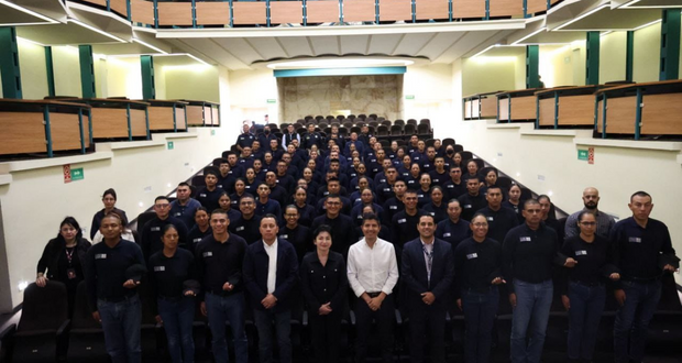 Eduardo Rivera imparte conferencia ‘liderazgo para servir y proteger’
