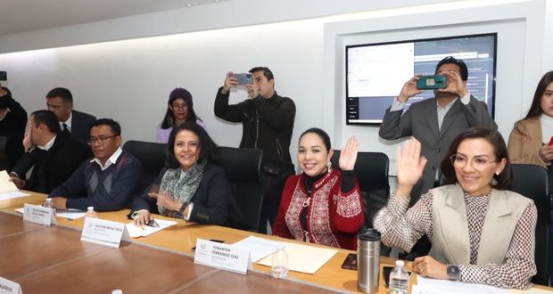 Comisiones del Congreso aprueban exhorto para que ayuntamientos garanticen que sus cuerpos de seguridad cumplan con criterios legales