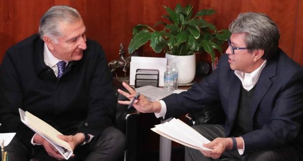 Monreal entrega a Segob 21 bloques de inconsistencias de dictamen de reforma electoral