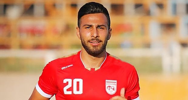 Sentencian a muerte a futbolista iraní por apoyar derechos de mujeres
