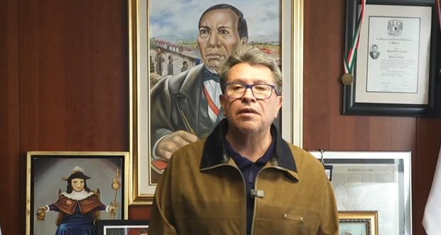 Voto en reforma electoral fue para defender Constitución: Monreal
