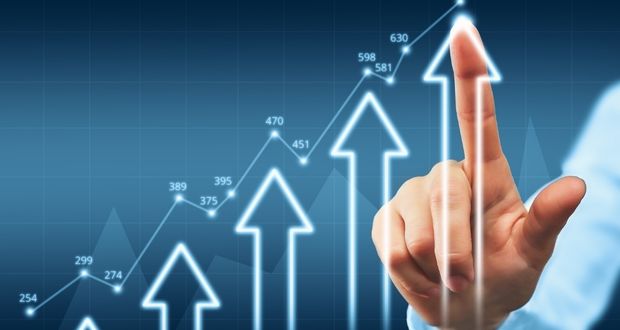 Especialistas suben a 2.7% expectativa de crecimiento para 2022
