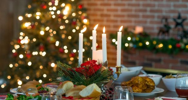 Pese a inflación, poblanas hacen cena de Año Nuevo; gastan al menos $1,500