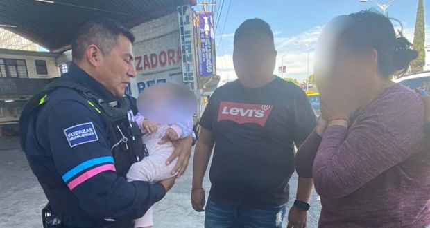 Con primeros auxilios, policías de SSC evitan que bebé se asfixie