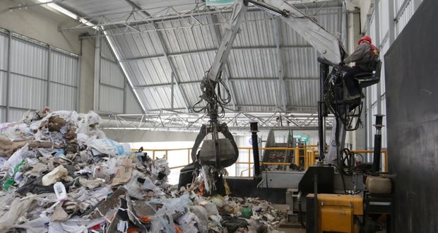 ADO, VW y Bimbo, entre generadores de residuos peligrosos en Puebla; hay 3 mil 920