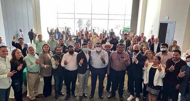 Céspedes se reúne con dirigencias de Morena, PT y PVEM en Puebla 