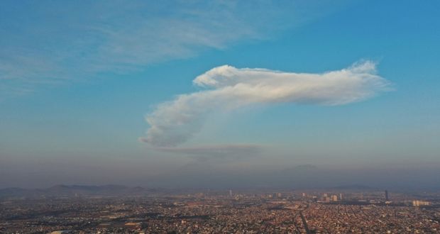Popocatépetl emite fumarola; posible caída de ceniza en Puebla capital