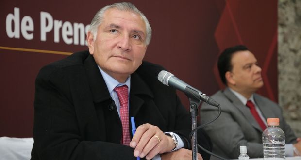 No soy réferi para levantar la mano a alguien en Puebla para 2024: Adán Augusto