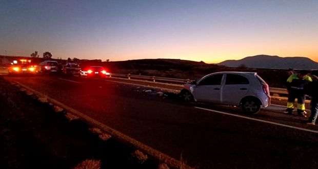 Policía estatal muere tras chocar contra tráiler en Vía Atlixcáyotl