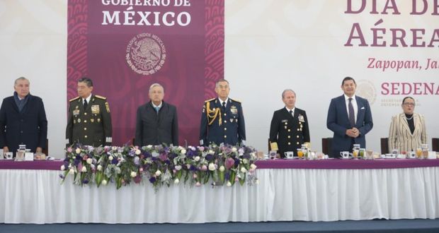 En día de Fuerza Aérea, Armenta destaca papel del Ejército