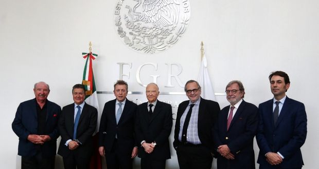 Tras casi un año, fiscal Gertz Manero vuelve a escena pública