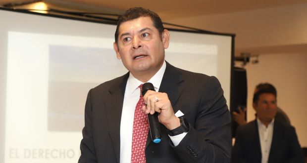 Nadie por encima del mandato constitucional puntualiza Armenta sobre los dispendios en el INE