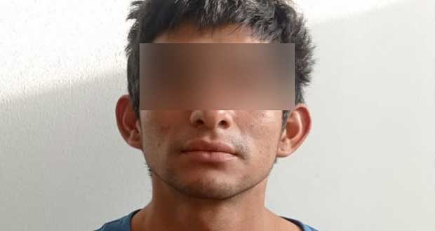 Lo detienen por presunto intento de meter droga a penal de Tepexi 