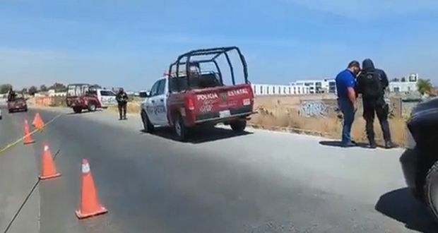 Junto al Periférico Ecológico, hallan cadáver encobijado