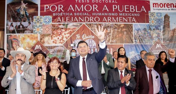 En presentación de tesis, expriistas y exmorenovallistas dan respaldo a Armenta
