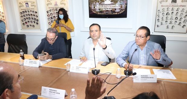 Diputados avalan penas contra funcionarios por venta irregular de alcohol en Puebla