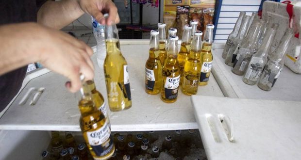 Funcionarios omisos ante venta irregular de alcohol irán a prisión en Puebla