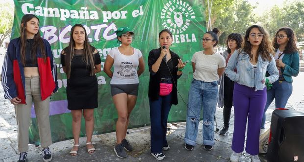 Feministas buscan acercamiento con Congreso para despenalizar aborto en Puebla