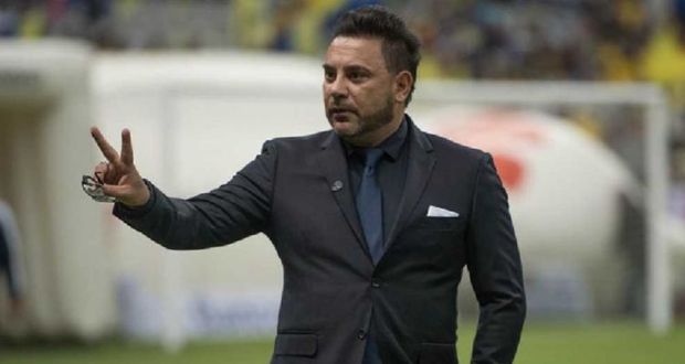 Regresa a la Liga MX; “Turco” Mohamed llega como nuevo DT de Pumas