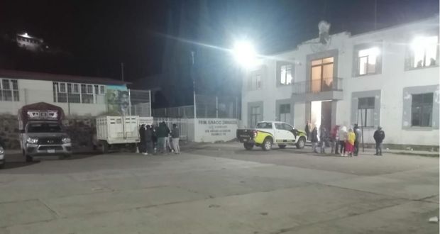 Morelenses retenidos en Tochimilco por manantial ya fueron liberados