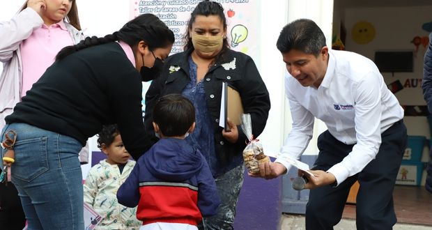 Ayuntamiento suma mil 500 becas para estancias infantiles