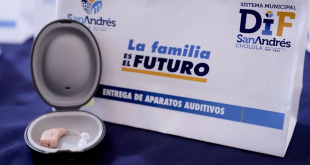 DIF de San Andrés Cholula entrega 70 auxiliares auditivos