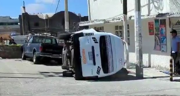 Combi de ruta 61 vuelca y deja 17 heridos; van 2 accidentes en semana
