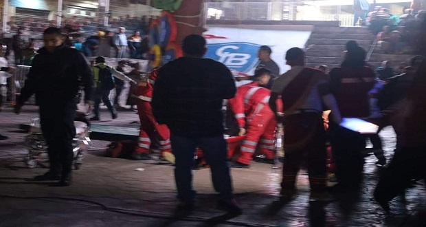 Muere voladora al caer de estructura en Feria de Las Flores en Huauchinango
